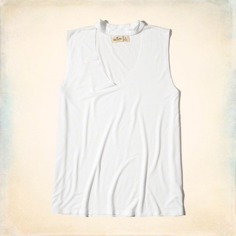 White chocked cut out top